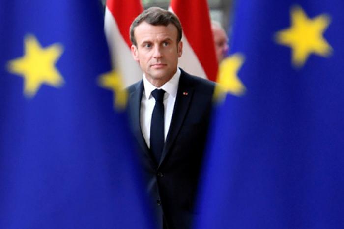 Макрон назвал ошибкой возвращение России в G7