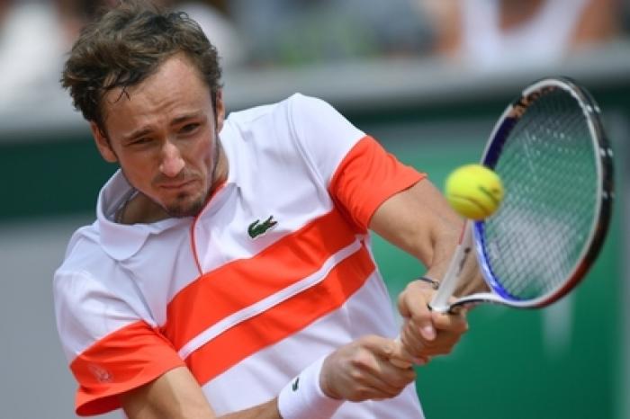 Медведев выиграл турнир серии Masters и стал пятой ракеткой мира