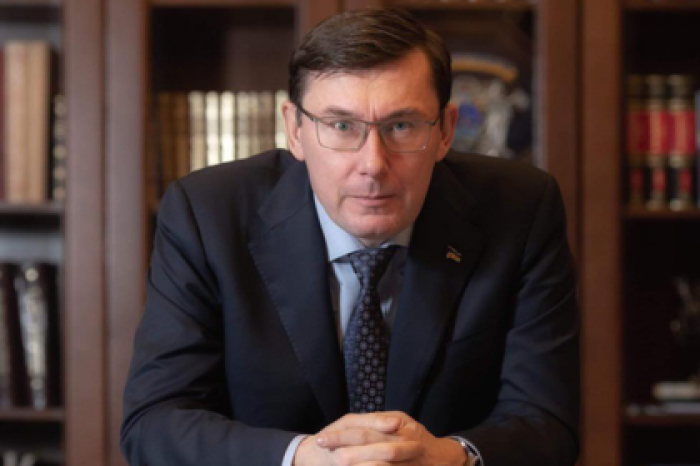 На кума Порошенко завели дело сразу после увольнения