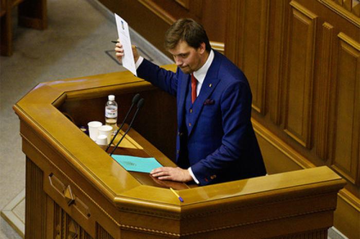 Новый премьер Украины объяснил сохранение поста за Аваковым