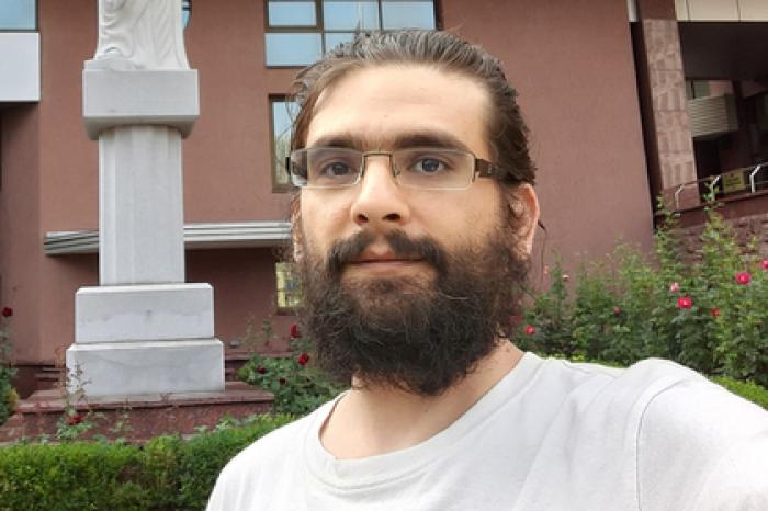 Появились подробности побега «короля наркоинтернета» от СБУ