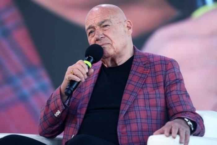 Познер перечислил недостатки демократии