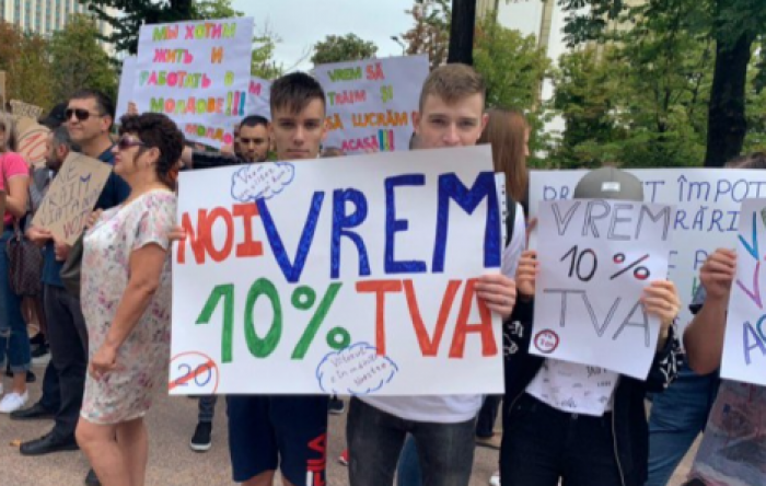 Протест у парламента: представители HoReCa просят не голосовать за повышение НДС