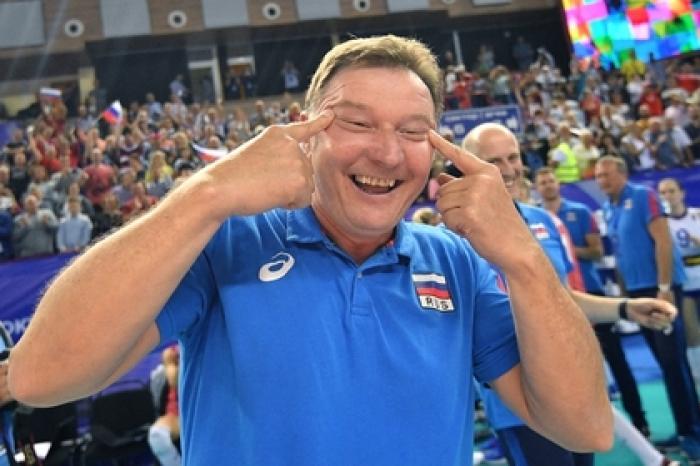 Против показавшего расистский жест тренера сборной России открыли дело