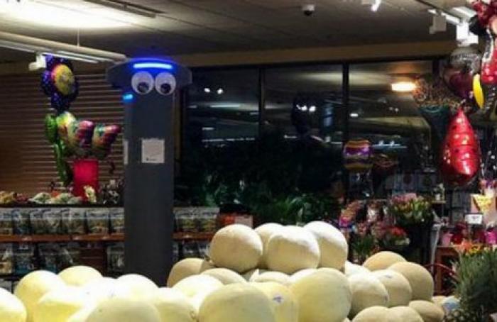 Робот-истеричка в супермаркетах разозлил американцев