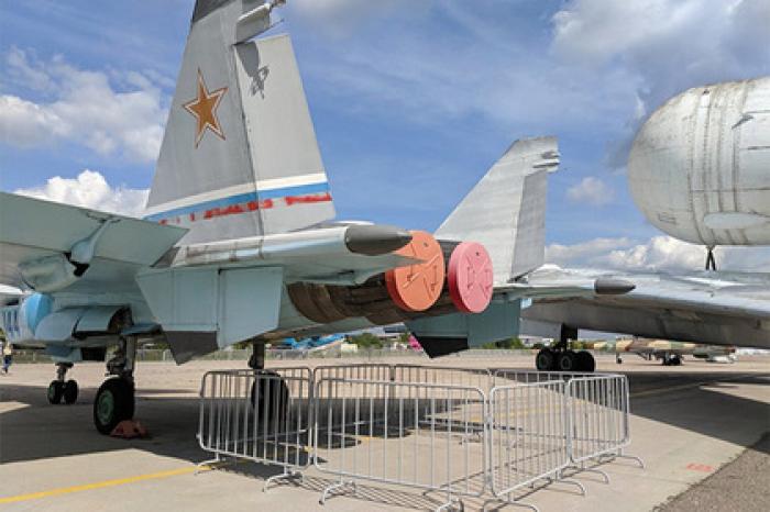 Россия показала МиГ-1.44 с «секретной частью»