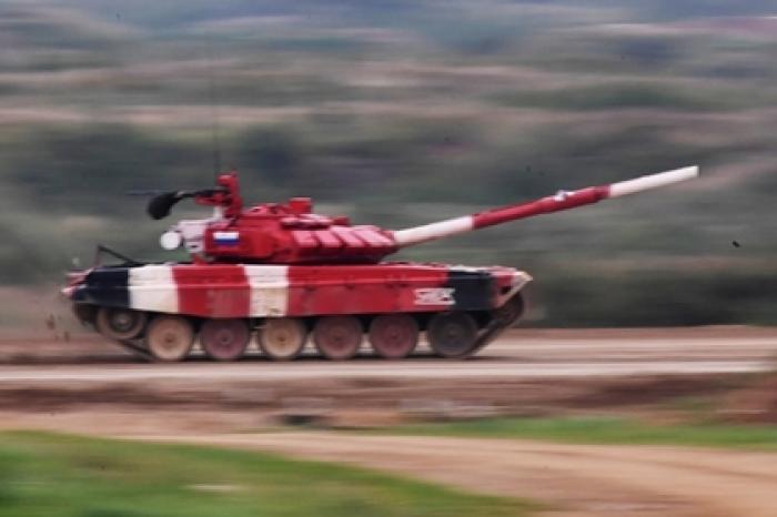 Российские военные рекордно разогнали Т-72