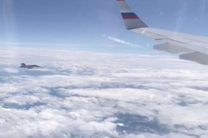 Швейцарский истребитель приблизился к самолету «кремлевского пула»