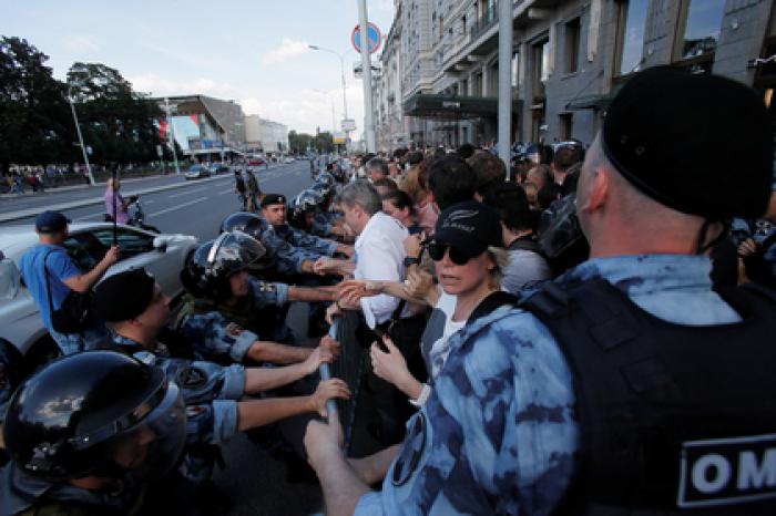 Следователи нашли первого фигуранта дела о беспорядках на митинге 27 июля