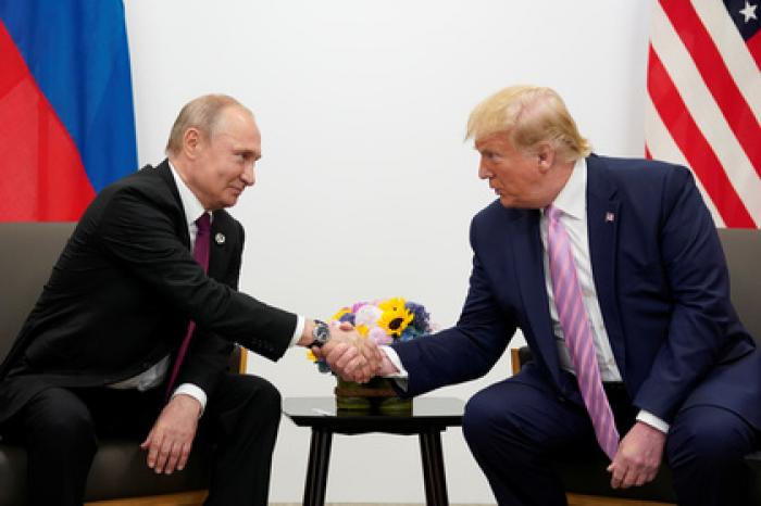 Стали известны подробности телефонных переговоров Путина и Трампа