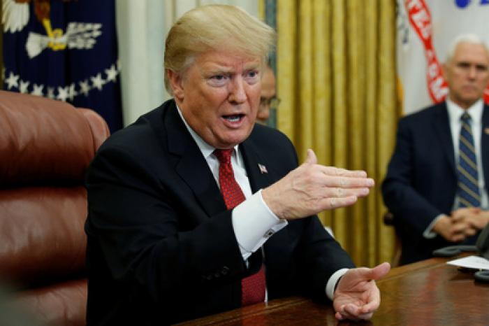 Трамп озлобился на уронивший юань Китай