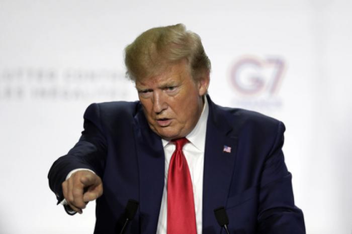 Трамп захотел пригласить лидеров G7 на свой курорт и попал под угрозу импичмента