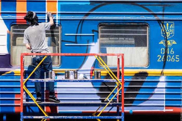 Украинская госкомпания отказалась от вышиванок