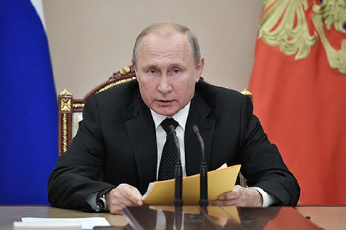 В Кремле констатировали начало диалога между Путиным и Зеленским