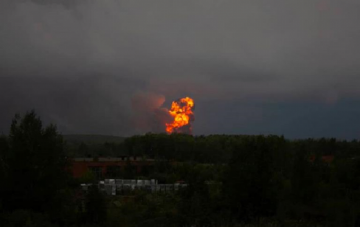 Взрывы на военных складах в России: пострадали 12 человек