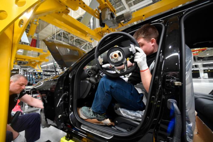 Завод Mercedes-Benz в Подмосковье заработает в две смены
