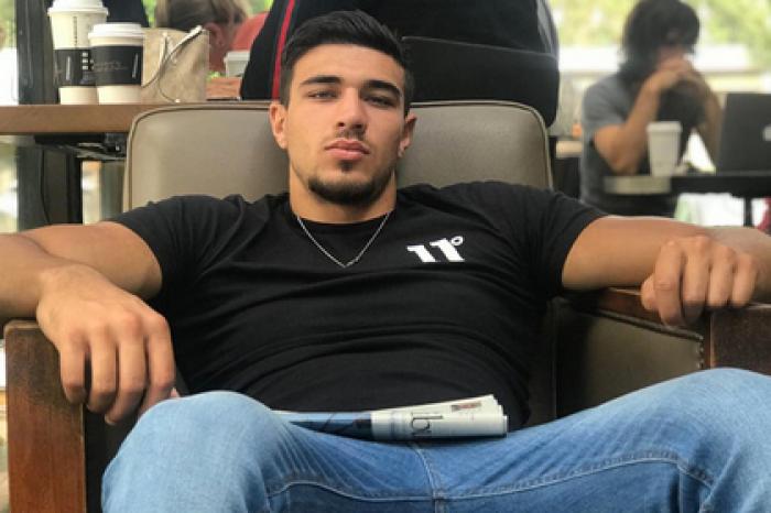 Звезда реалити-шоу потребовала от поклонников плату за совместные фото