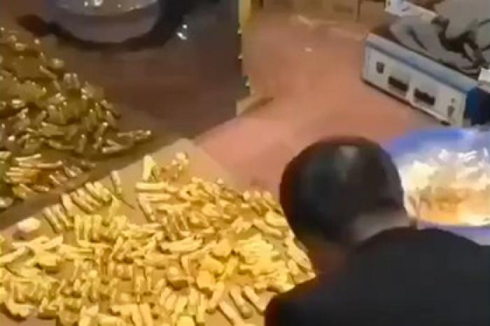 «Честный» чиновник прятал в подвале тонны золота