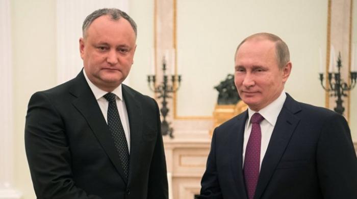 Додон обещает, Россия опровергает