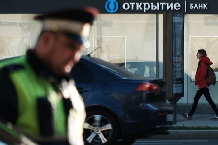 Еще одна сотрудница российского банка похитила миллионы