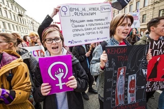Феминистки пожаловались на выборы в Москве и добились своего