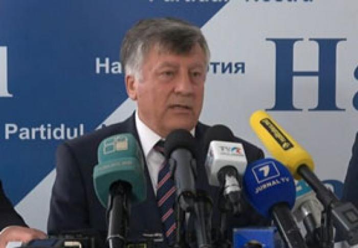 FOSTUL PROCUROR AL CHIŞINĂULUI, IVAN DIACOV, A DEPUS ACTELE PENTRU A FI ÎNREGISTRAT DREPT CANDIDAT LA FUNCŢIA DE PRIMAR DIN PARTEA „PARTIDULUI NOSTRU”