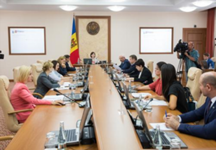 GUVERNUL A ABROGAT HOTĂRÂRILE AUTORITĂŢILOR ANTERIOARE PRIVIND CONCESIONAREA AEROPORTULUI INTERNAȚIONAL CHIȘINĂU