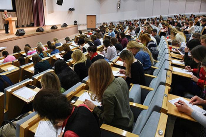 Кредиты на образование с господдержкой начнут выдаваться чаще