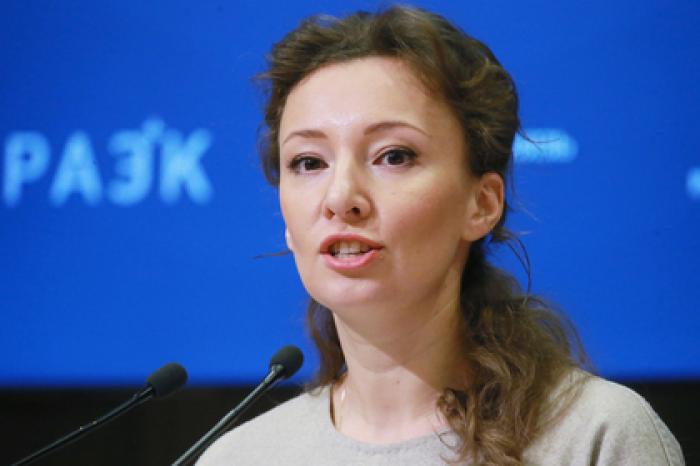 Названо число слепоглухих детей в России