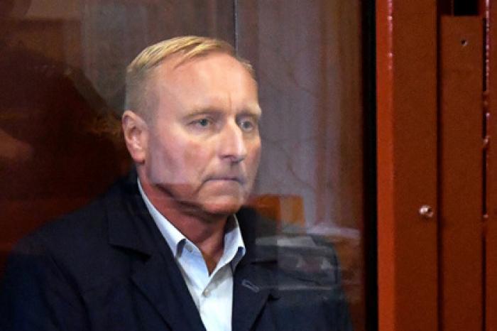 Обвиненного в афере на 100 миллионов рублей генерала МВД отправили в СИЗО