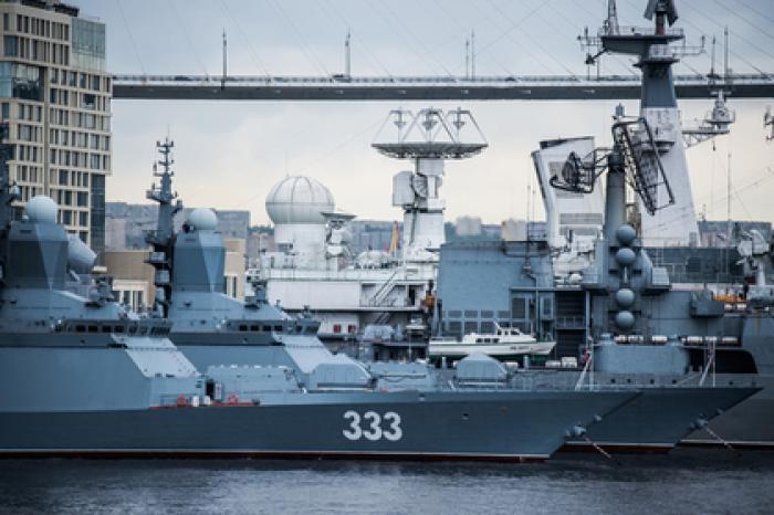 Офицер сливал топливо с кораблей Тихоокеанского флота