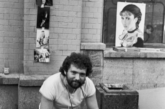 Павел Воля обнаружил двойника Бузовой на старом советском фото