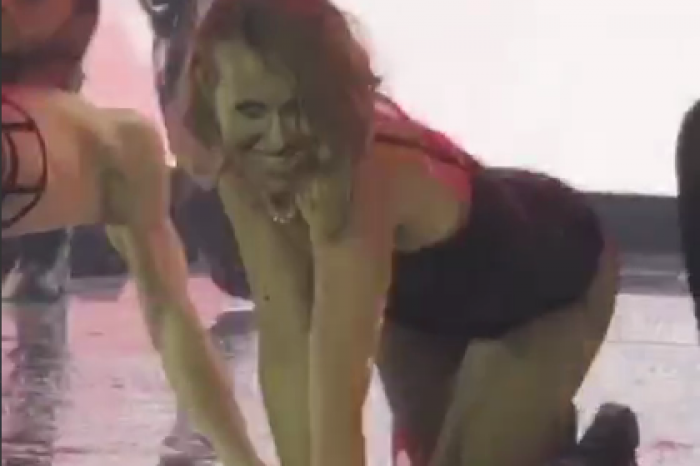 Полуголая Собчак станцевала на своей свадьбе под «Войди в меня»