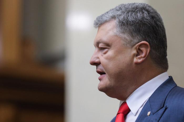 Порошенко позавидовал Зеленскому и напросился на свадьбу