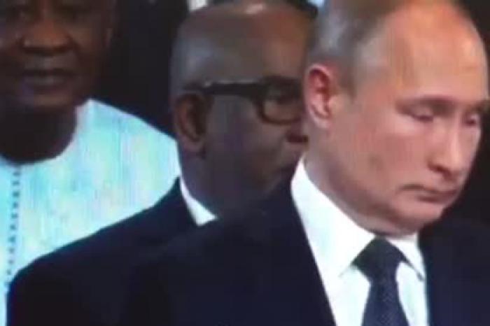 Появилось видео с Путиным на церемонии прощания с Шираком