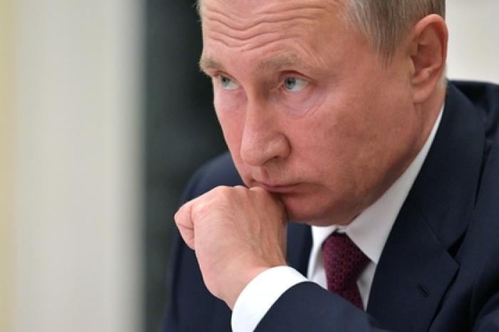 Путин поедет в Париж