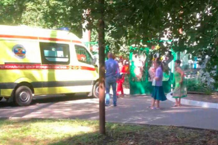 Ребенок умер после падения дерева в российском детском саду