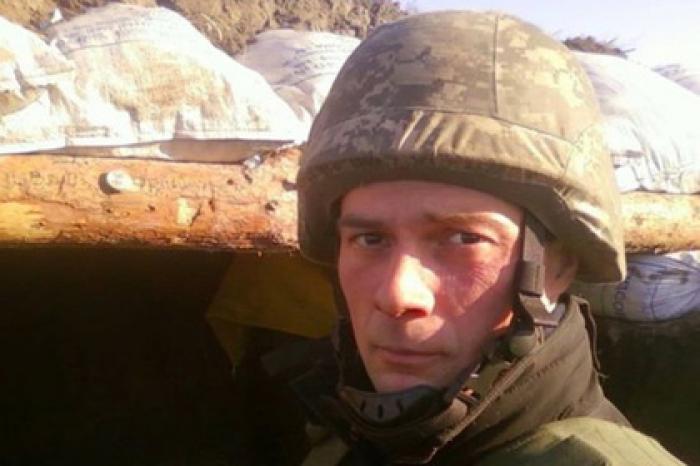 Украинский военный-гей ушел на фронт ради счастья с парнем