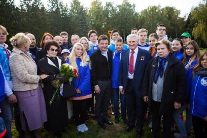 Воробьев посадил кедр в честь Юрия Гагарина