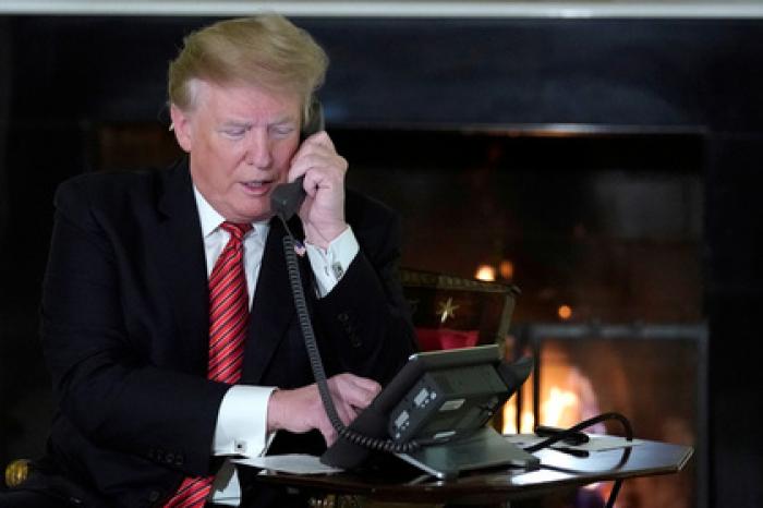 В США заявили о планах получить доступ к записям разговоров Трампа с Путиным