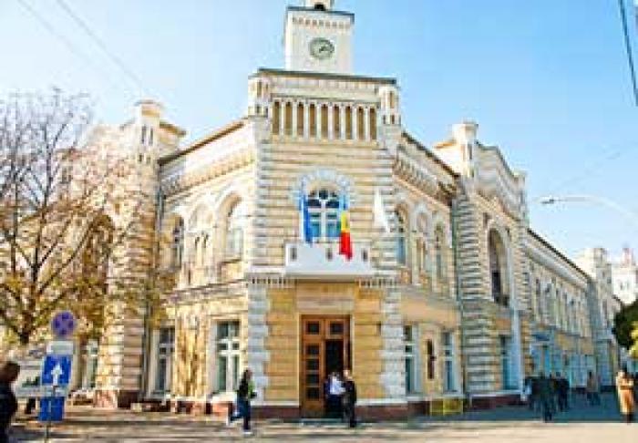 ЗА КРЕСЛО ПРИМАРА СТОЛИЦЫ ПОБОРЮТСЯ 19 КАНДИДАТОВ