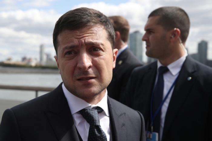 Зеленский отказался просить о помощи для сильной Украины
