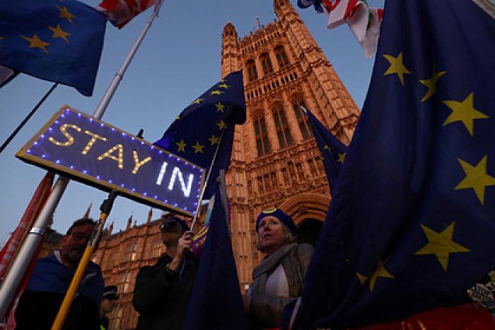 Евросоюз разрешил отложить Brexit