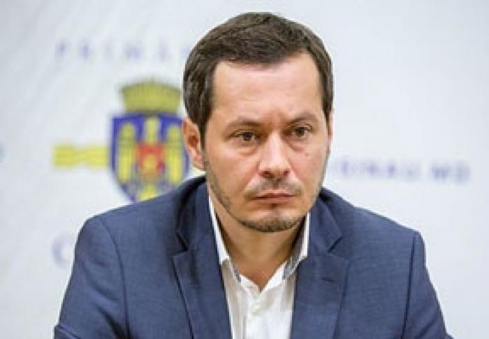 FOSTUL PRIMAR INTERIMAR AL CHIŞINĂULUI A ATACAT ÎN INSTANŢĂ DECIZIA CEC PRIVIND REFUZUL DE A-L ÎNREGISTRA ÎN CURSA ELECTORALĂ