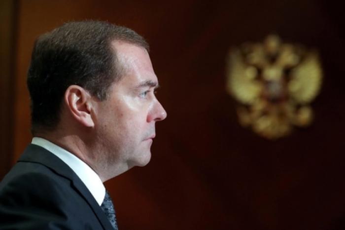 Медведев рассказал о выплачивающих долги «кубинских друзьях»
