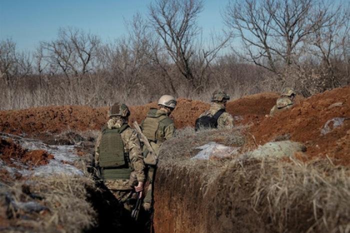 Националисты из «Азова» заняли позиции в зоне отвода войск в Донбассе