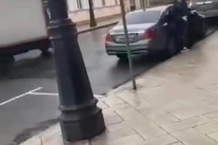 Обидевший киргизов Малахов съездил на разговор с послом