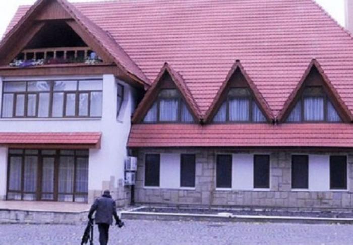 PARTIDUL DEMOCRAT PROPUNE GUVERNULUI SĂ TRANSFORME VILA PREZIDENŢIALĂ ÎN SANATORIU PENTRU VÂRSTNICI