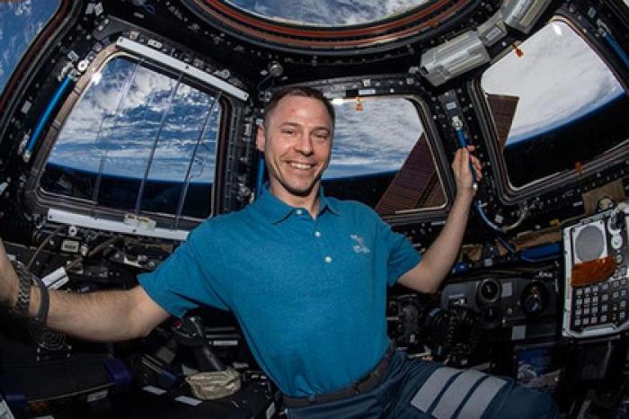 Путин наградил астронавта НАСА