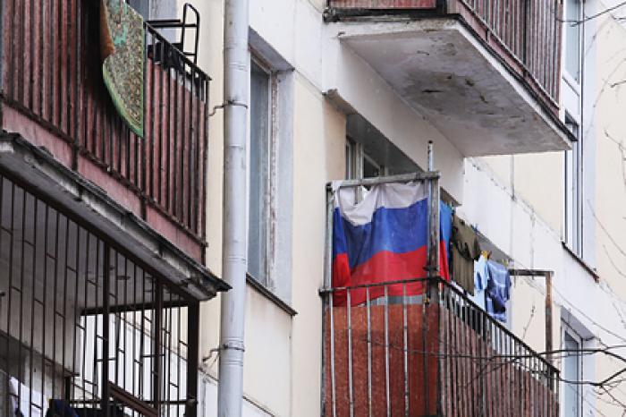 Россиянам посоветовали «срезать» балконы для экономии на коммуналке